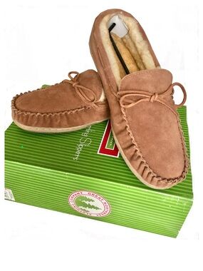 BNWT Great NW Clothing Co Tan Suede Leather Moccasin Shearling Slippers for Men